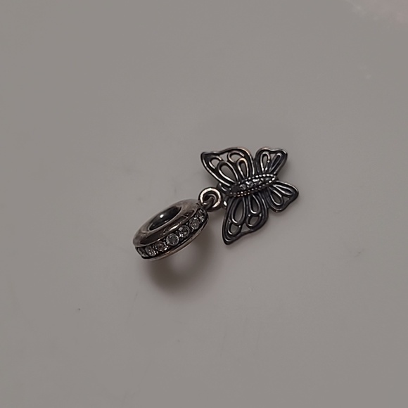 Pandora Love Takes Flight Charm - Picture 1 of 2